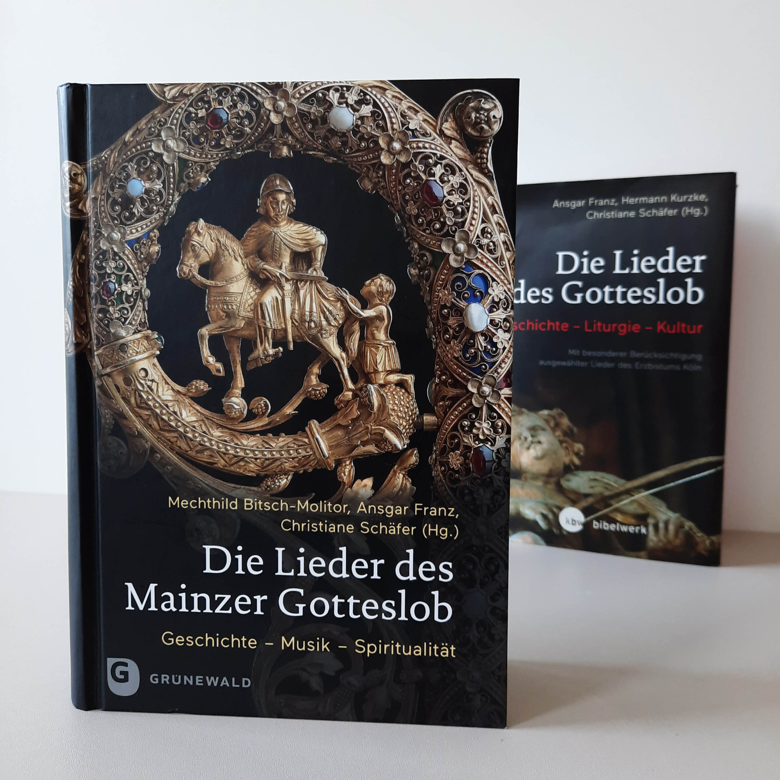 https://www.liturgie.kath.theologie.uni-mainz.de/files/2022/09/Die_Lieder_des_Mainzer_Gotteslob-scaled.jpg